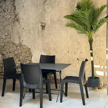 Appart' Terrasse Plein Centre La Ferte-Gaucher Exterior photo