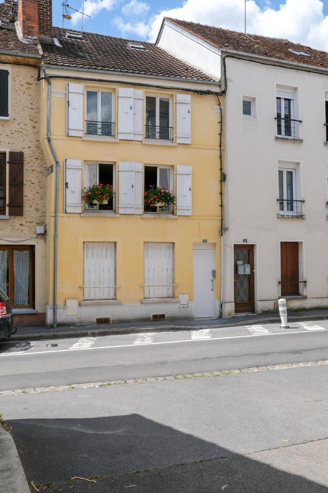 Appart' Terrasse Plein Centre Apartment La Ferte-Gaucher