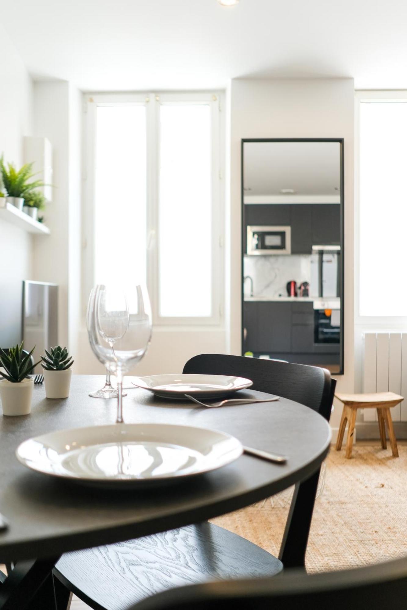 Appart' Terrasse Plein Centre Apartment *